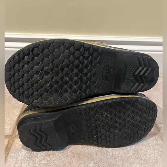 Snow Boots, Size 5 - Picture 6 of 11